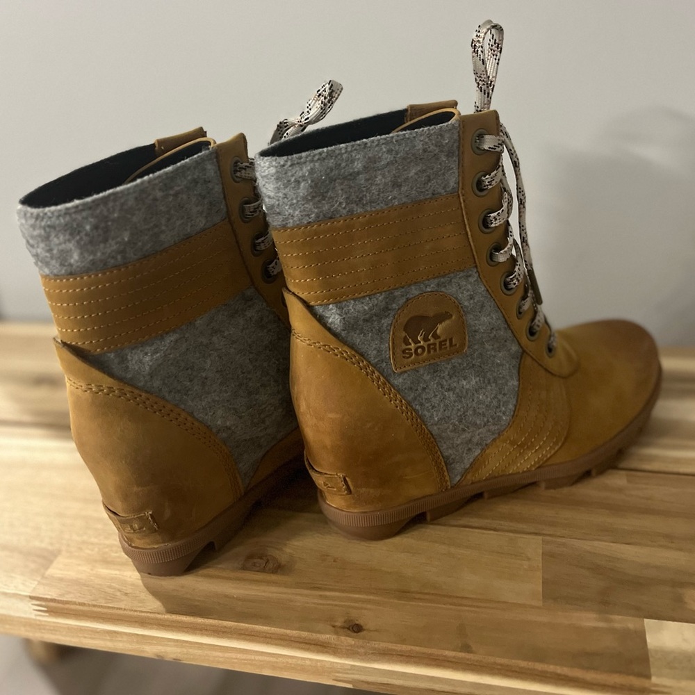 Sorel Lexie Wedge Booties